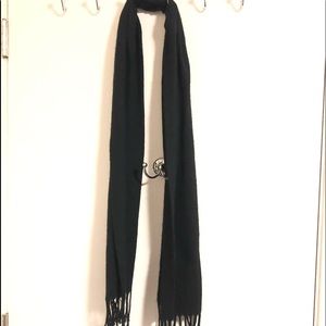 Black Scarf